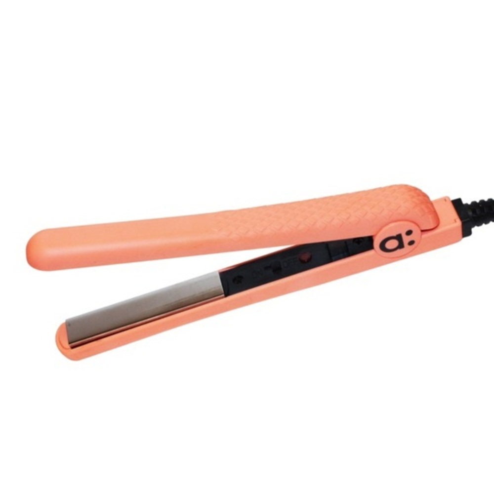 Amika hair straightener